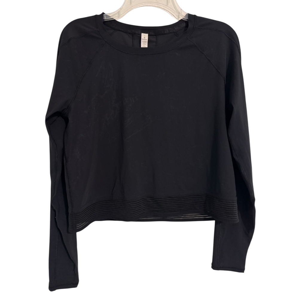 Lululemon Athletica Long Sleeve Cropped Athletic Top Black Size 6‎ Mesh Detail